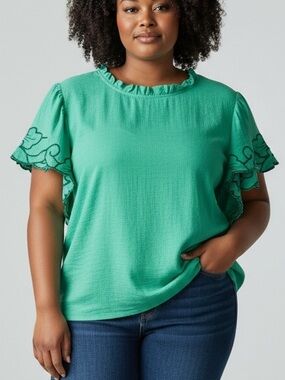 ODDY | Green Linen Blend Blouse 3X Ruffled Neckline Embroidered Flutter Sleeves